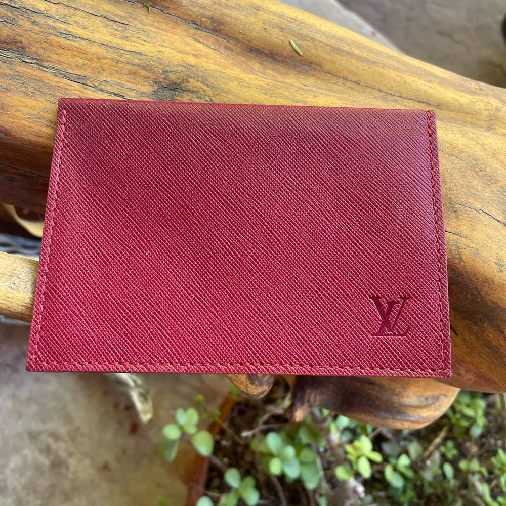 Louis Vuitton red-Leather Card envelope Case with LV Monogram